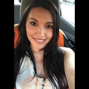 Meet your Posher, Chloe